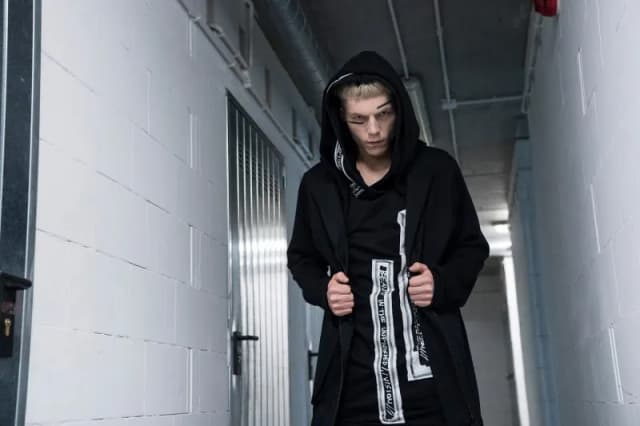 Polskie marki streetwearowe męskie, które zmieniają modę uliczną